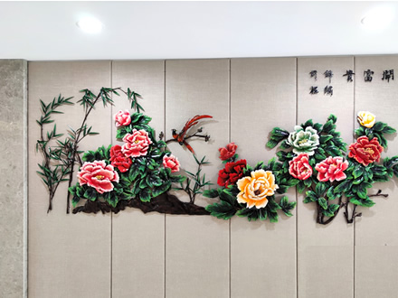 蕪湖翰林公館客戶定制的家庭玄關(guān)裝飾鐵畫(huà)《花開(kāi)富貴》